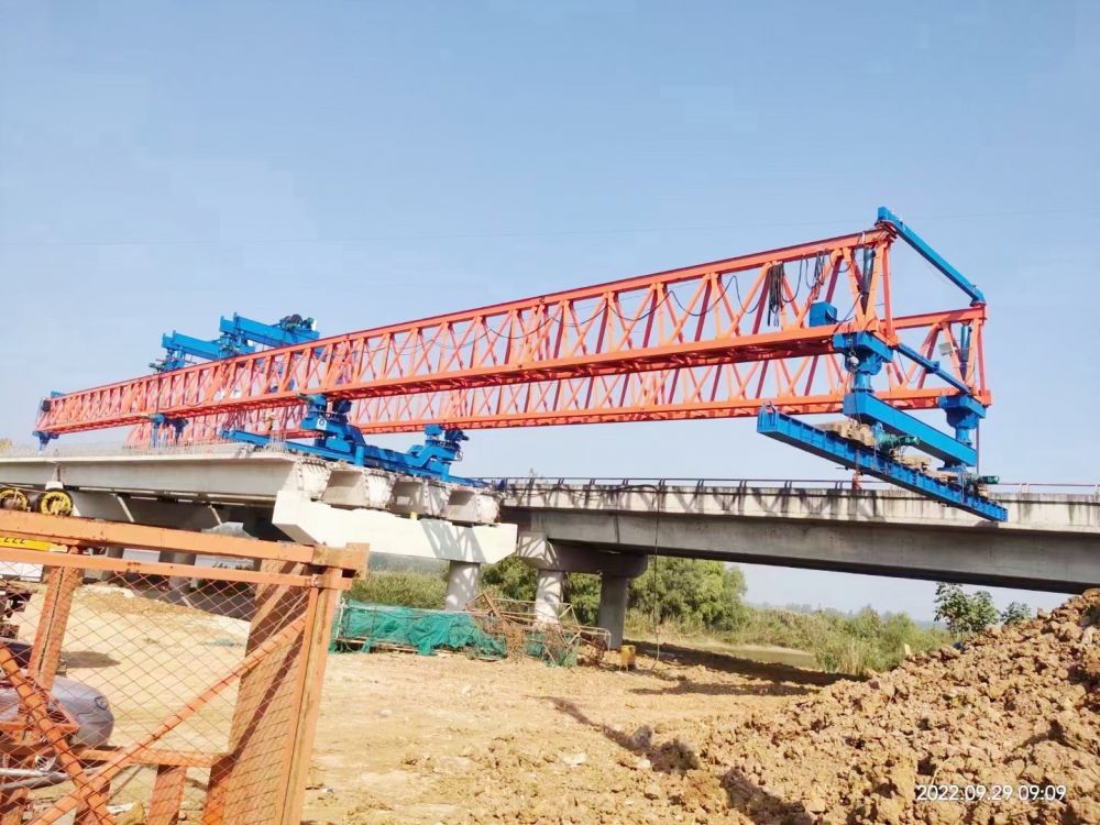 公路架橋機(jī)、鐵路架橋機(jī)、架橋機(jī)廠家生產(chǎn)制造銷售、安裝租賃、維修